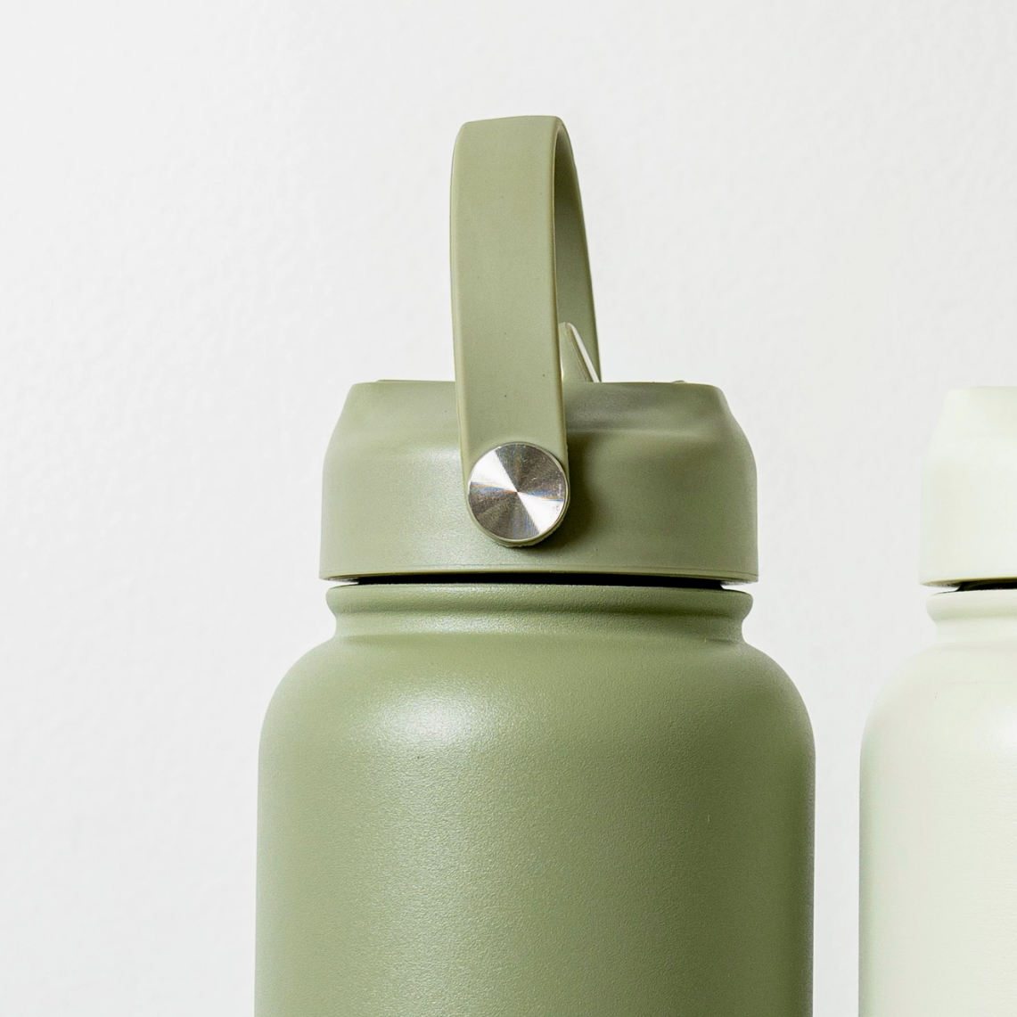 Sage & Cooper Insulated Drink Bottle Olive