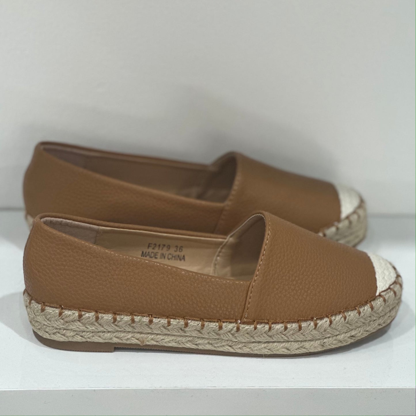 Espadrilles Tan